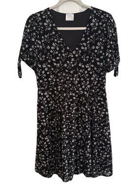 Siren Lily Black Floral V-Neck Midi Dress
